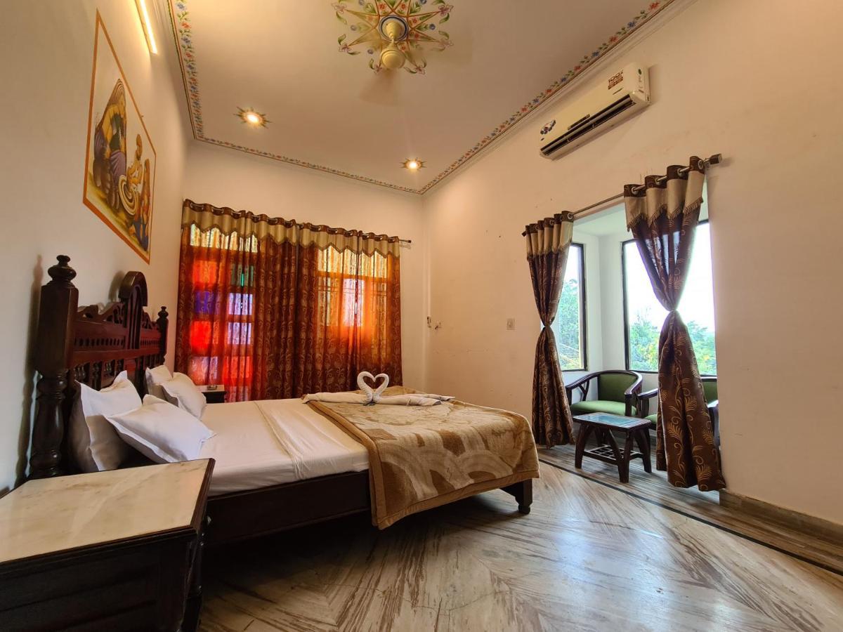 Hotel Green Haveli - A Heritage And Hill View Hotel , Pushkar Bagian luar foto