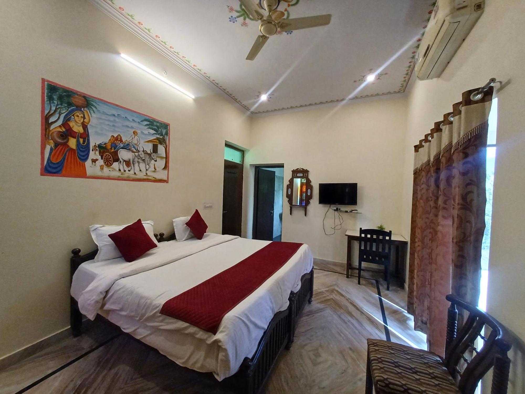 Hotel Green Haveli - A Heritage And Hill View Hotel , Pushkar Bagian luar foto