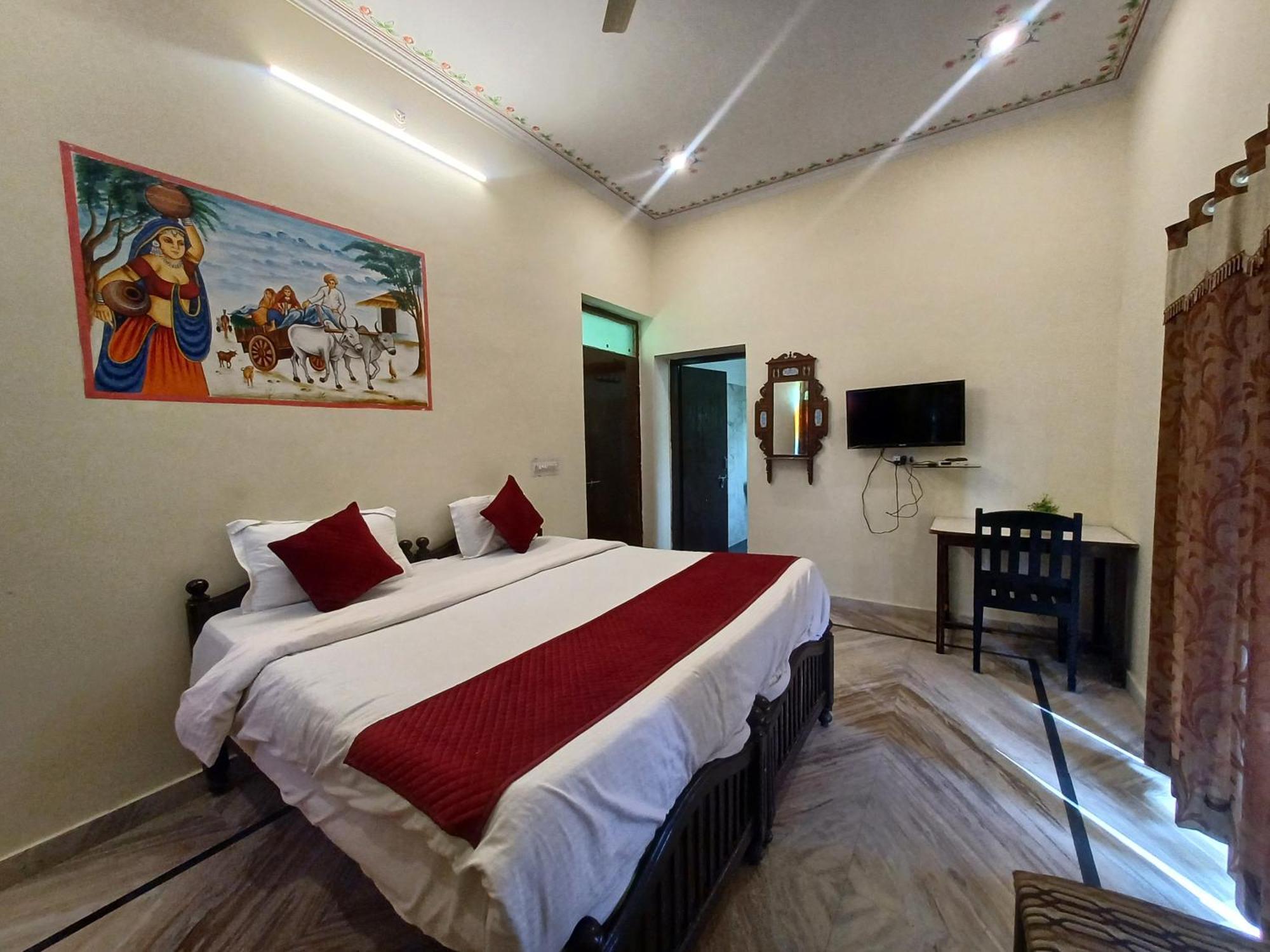 Hotel Green Haveli - A Heritage And Hill View Hotel , Pushkar Bagian luar foto