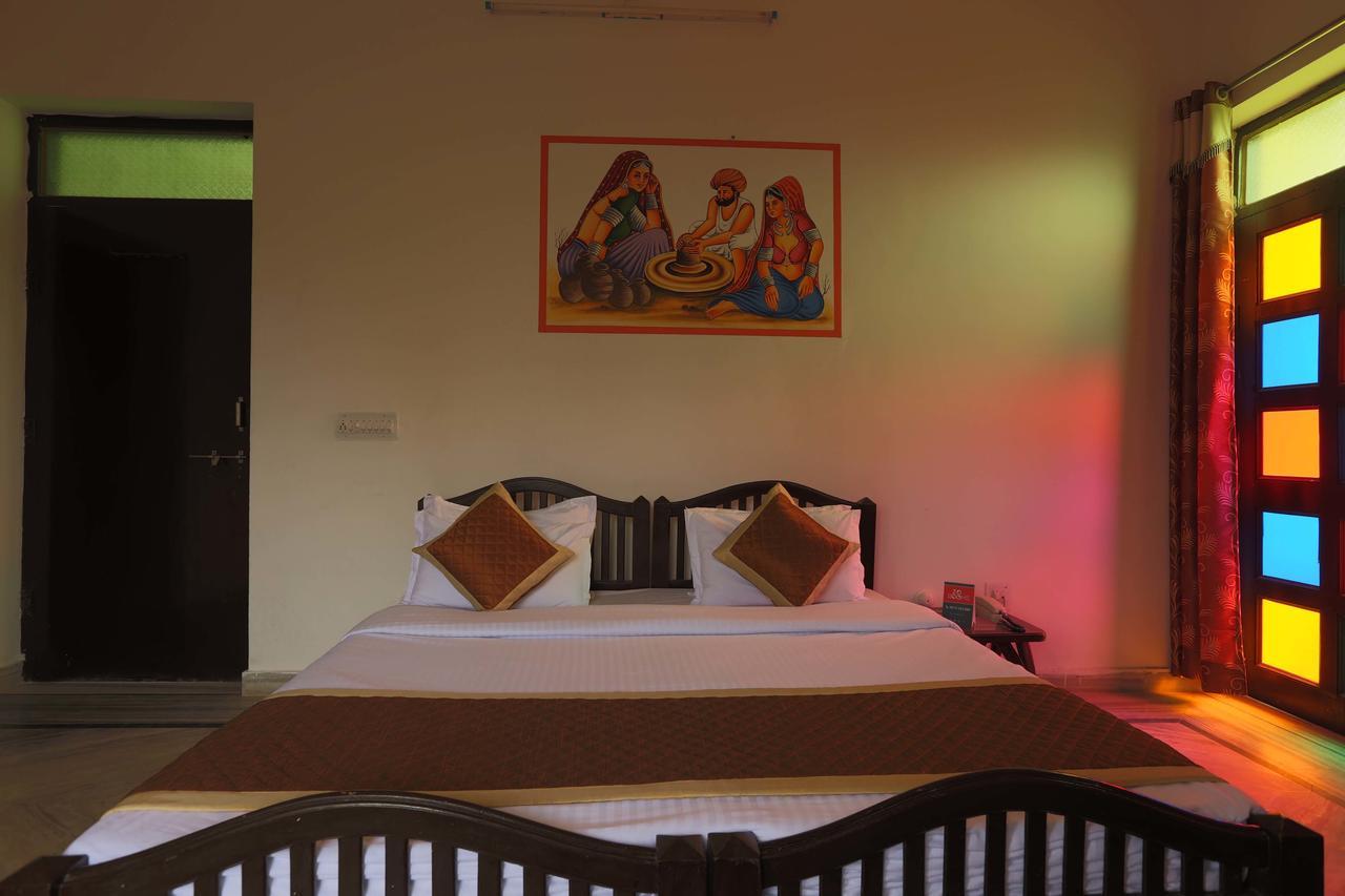 Hotel Green Haveli - A Heritage And Hill View Hotel , Pushkar Bagian luar foto